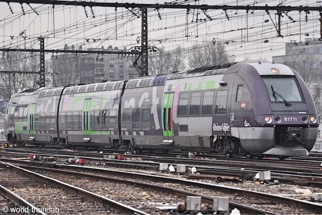 TER Auvergne-Rhône-Alpes塗装の B81500型