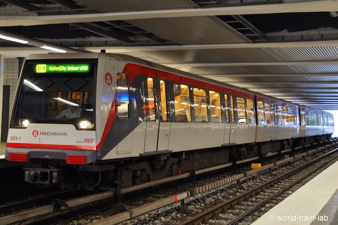 U Bahn, DT4型
