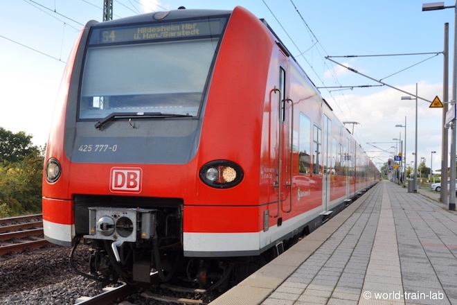 ハノーファーのS Bahnの運用を担当する 425型